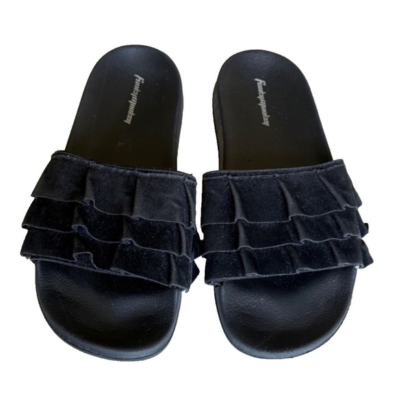 Funky Monkey Women's Ruffled Slides/Sandals/Flip Flops; Black; Size 9 - Picture 2 of 5